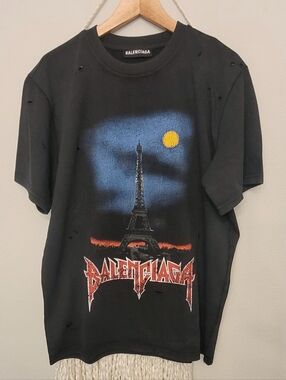 ✨️Balenciaga Black Tee✨️ with Eiffel Tower Sunset Graphic